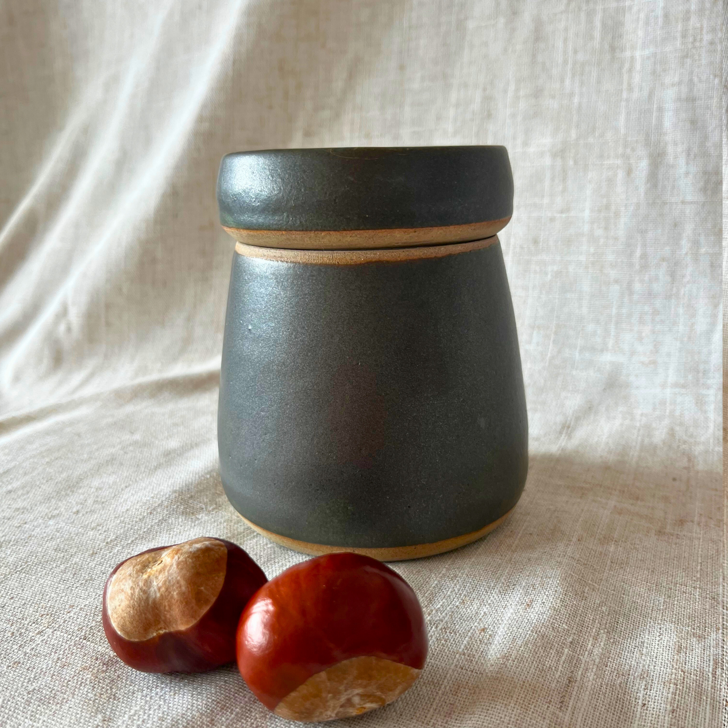Handmade ceramic wax burner, dark green ceramic oil burner, essential oil burner