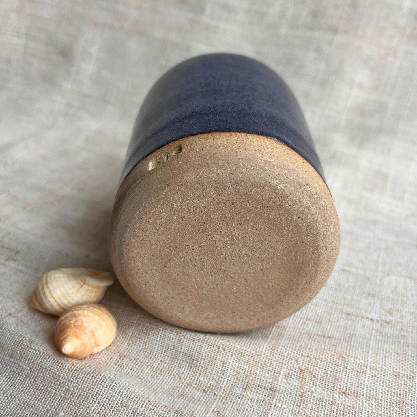 Handmade Ceramic Travel Mug | Ceramic take away mug | pottery to-go cup | sippy mug | commute travel mug | Handless | Unique British Gift